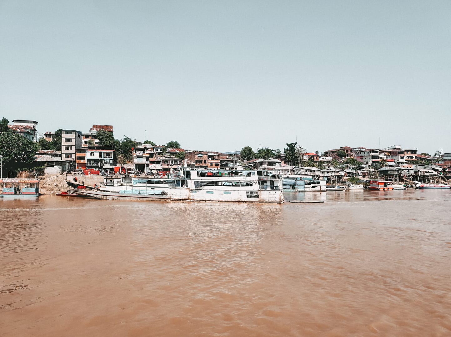 Peru Frachtschiff Amazonas